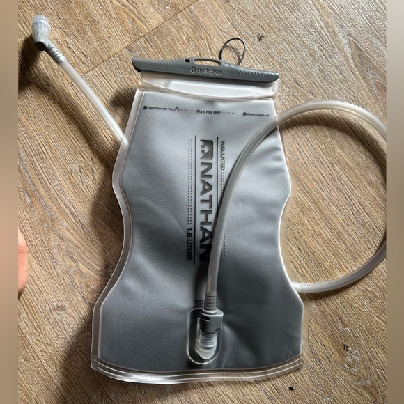 Nathan brand hydration bladder brand new - Picture 3 of 4